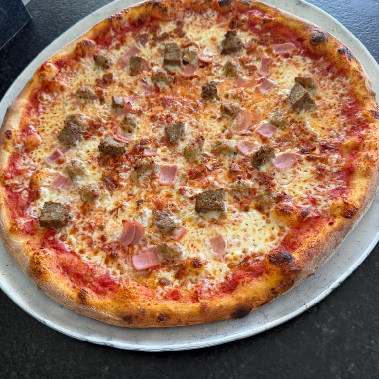 Savor Your Lunch with Us