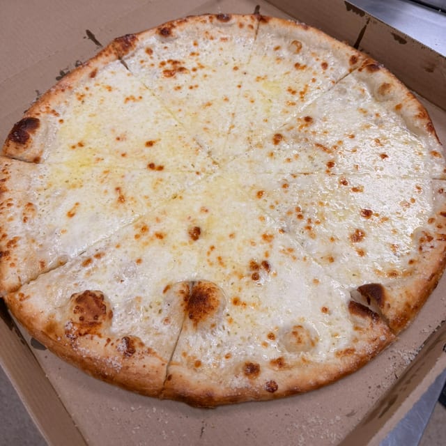 The Bianco Pizza.